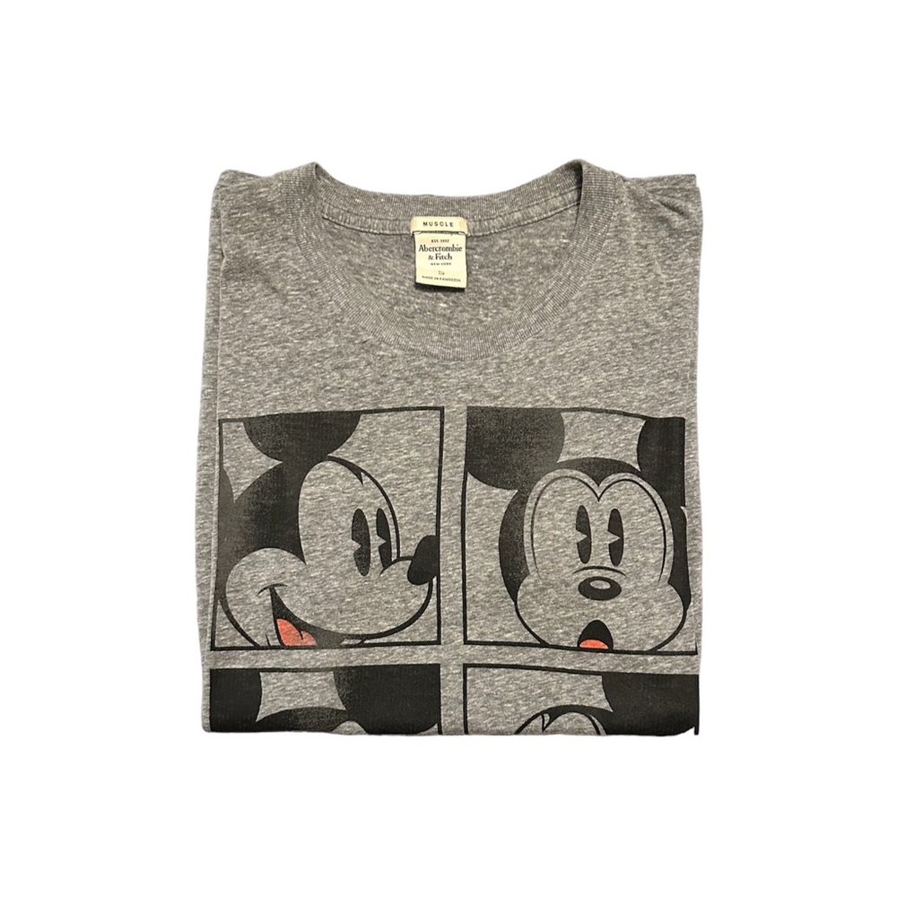 Abercrobie and Fitch graphic tee